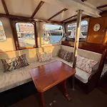 Hollaendisches Stahlboot Bateau-hôtel *