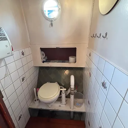 보트호텔 Hollaendisches Stahlboot