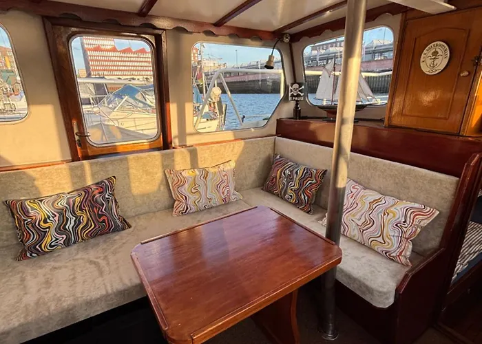 Hollaendisches Stahlboot Πλωτό κατάλυμα *